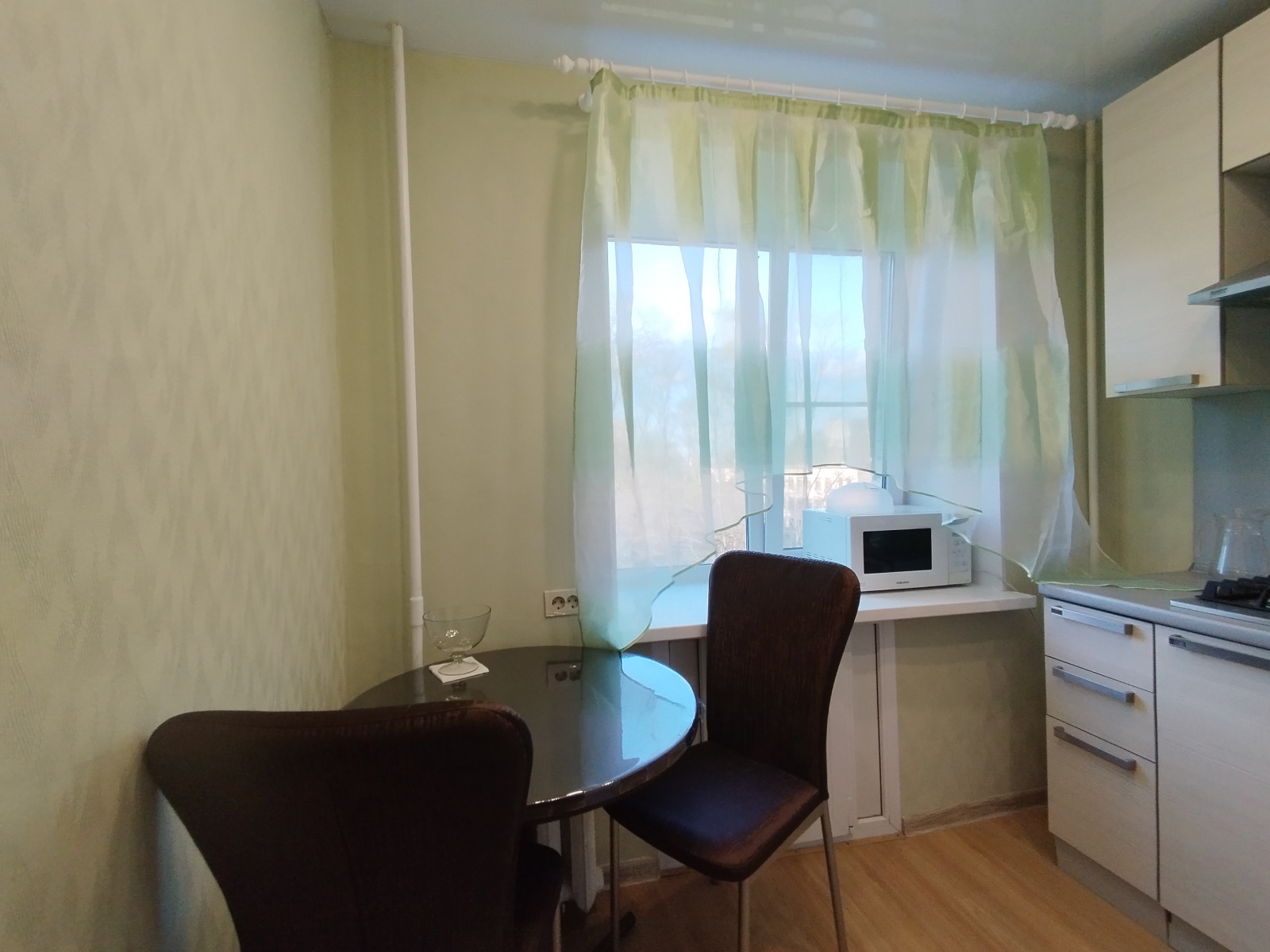 2-к. квартира, 52 м², 4/5 эт.