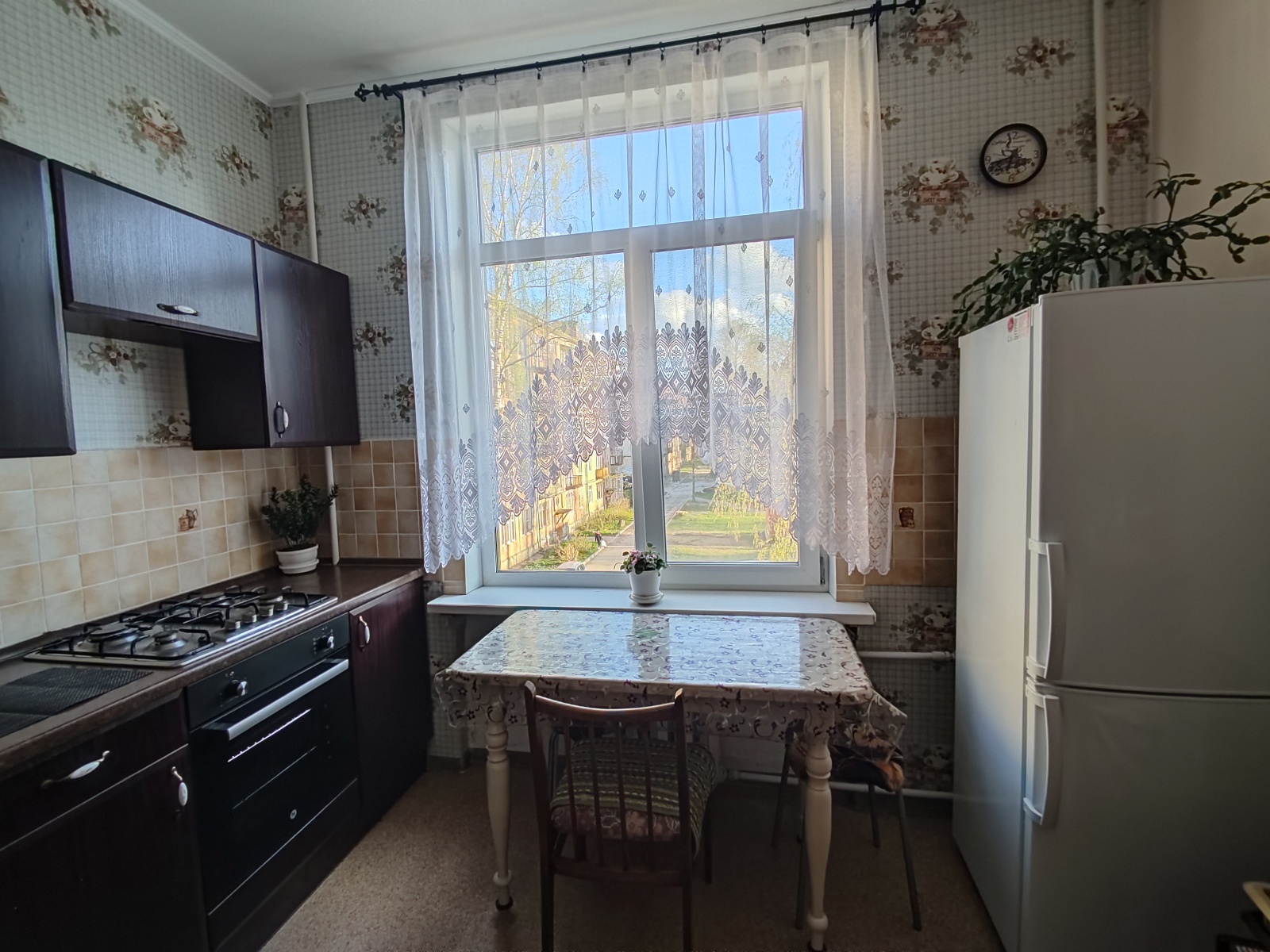 2-к. квартира, 60 м², 3/5 эт.