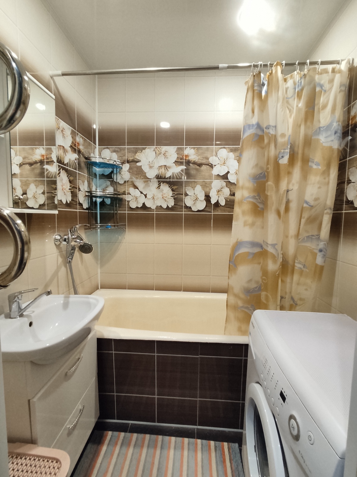 2-к. квартира, 50 м², 1/5 эт.